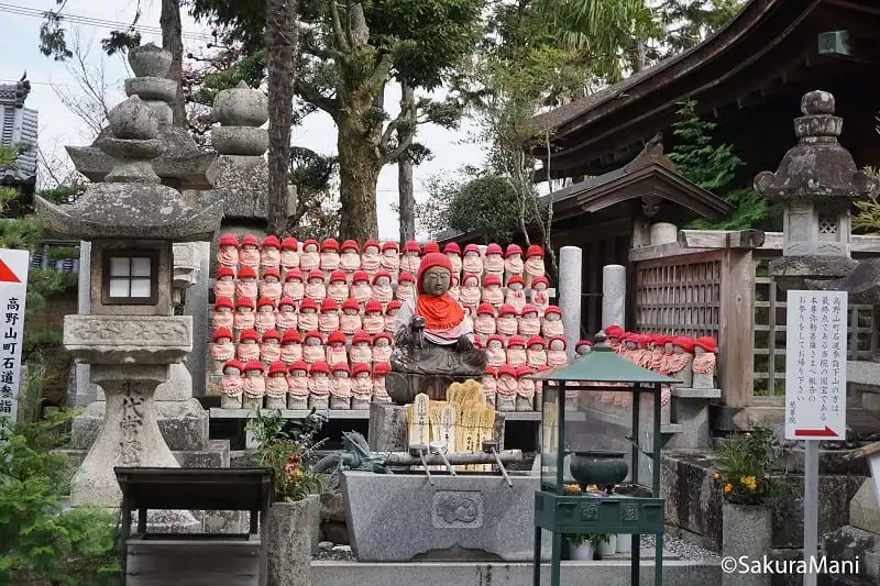 Ngôi đền treo hàng trăm “bộ ngực” phụ nữ ở Nhật Bản 8 wanderlust_tips_ngoi_den_treo_nguc_phu_nu_6