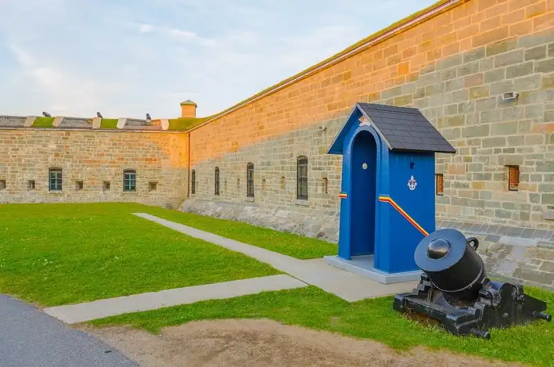 wanderlust_tips_quebec_thanh_pho_van_hoa_nam_2016_7