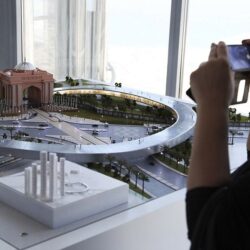 wanderlust tips tau sieu toc tu dubai den abu dhabi 7
