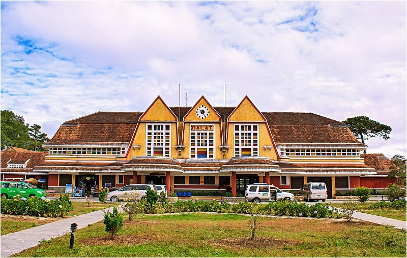 Ga Đà Lạt bổ sung thêm 2 toa tàu phục vụ du lịch Ga Đà Lạt bổ sung thêm 2 toa tàu phục vụ du lịch