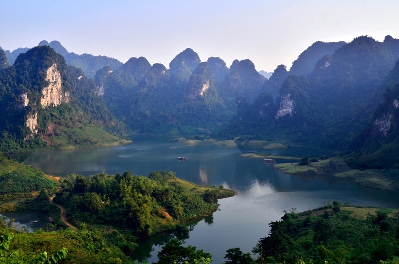 wanderlust tips na hang buc tranh co tich giua dai ngan 4
