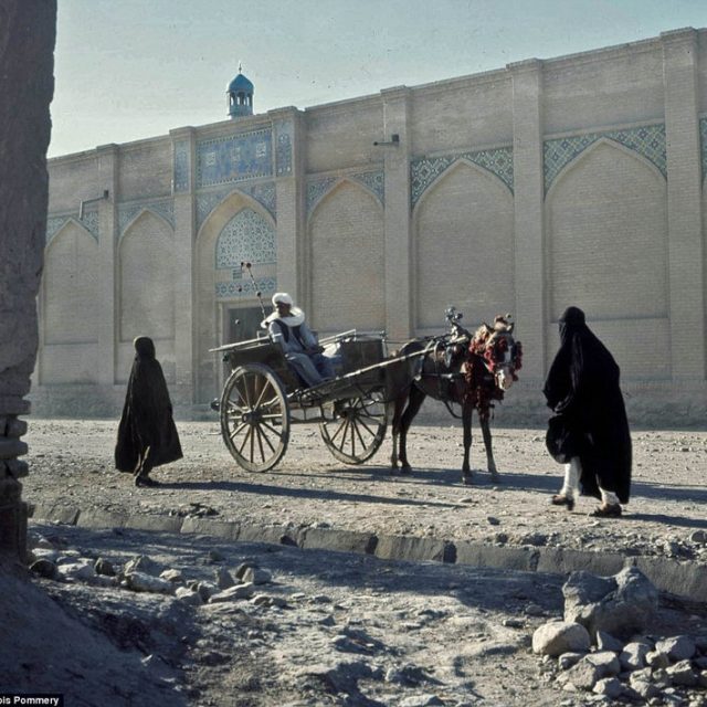 Wanderlust tips Afghanistan xinh dep va binh yen nhung nam 60 70 3