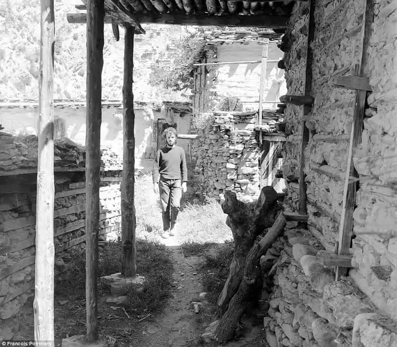 Wanderlust_tips_Afghanistan-xinh-dep-va-binh-yen-nhung-nam-60-70-35