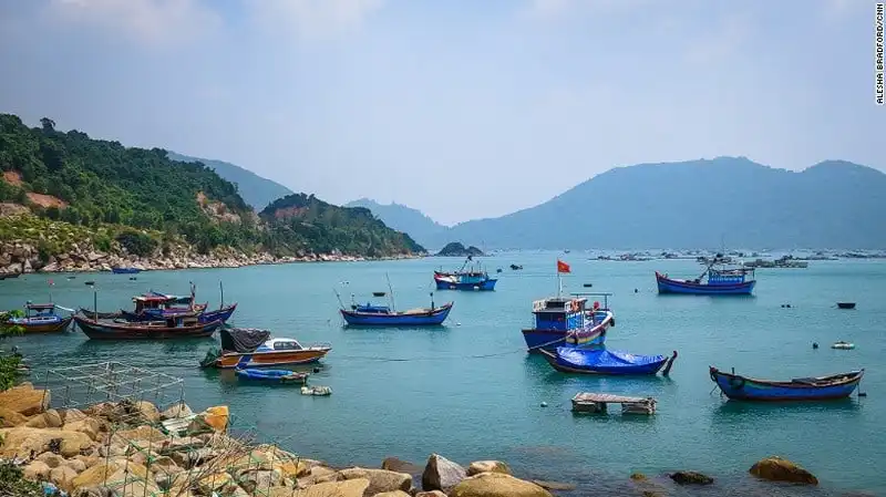 CNN giới thiệu tour phượt miền bắc Việt Nam bằng xe máy 14 Wanderlust_tips_Wanderlust_tips_CNN-gioi-thieu-tour-phuot-VietNam-bang-xe-may-2