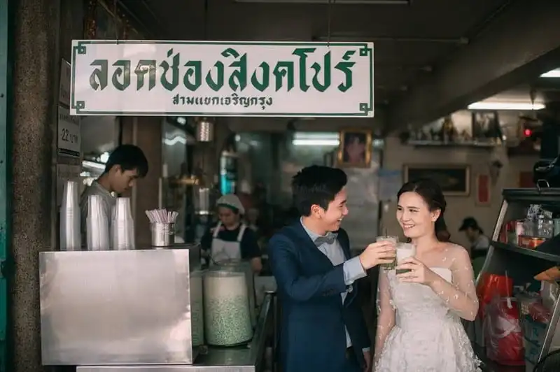 wanderlust-tips-bo-anh-cuoi-dua-nhau-di-an-khap-the-gian-gay-sot-14