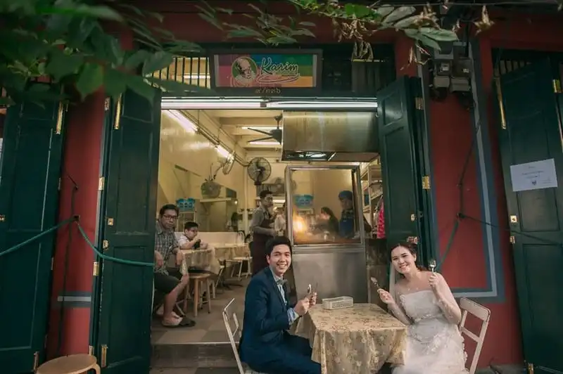 wanderlust-tips-bo-anh-cuoi-dua-nhau-di-an-khap-the-gian-gay-sot-23