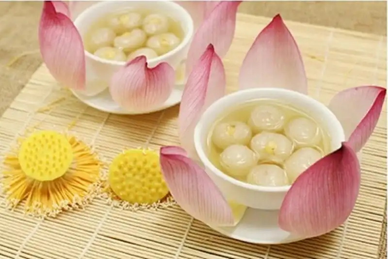 Độc đáo 7 món ăn làm từ hoa trong ẩm thực Việt Nam 7 wanderlust-tips-doc-dao-7-mon-an-duoc-lam-tu-hoa-trong-am-thuc-viet-nam--3