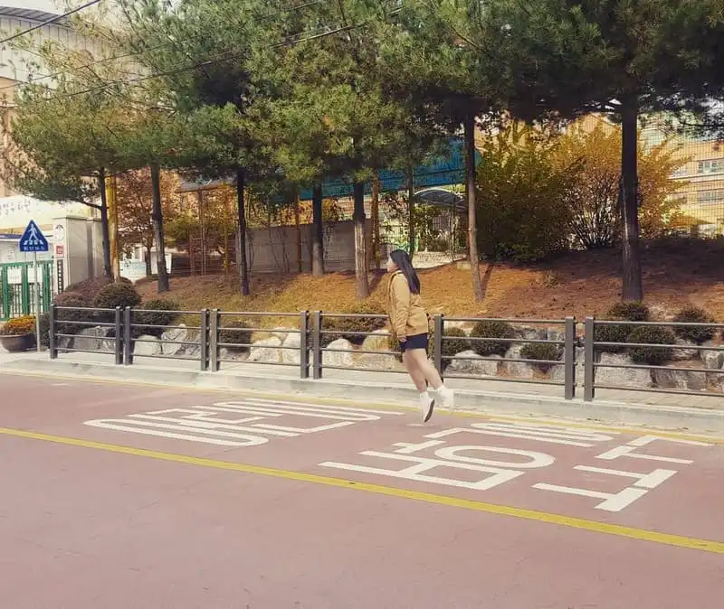 Giới trẻ “phát sốt” với trào lưu chụp ảnh không trọng lượng 9 wanderlust-tips-gioi-tre-phat-sot-voi-trao-luu-chup-anh-khong-trong-luong-1