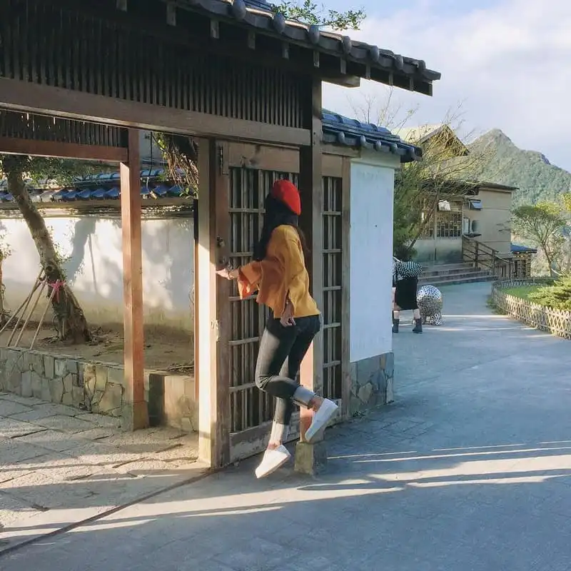 Giới trẻ “phát sốt” với trào lưu chụp ảnh không trọng lượng 11 wanderlust-tips-gioi-tre-phat-sot-voi-trao-luu-chup-anh-khong-trong-luong-5