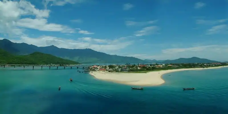 Kinh nghiệm du lịch Lăng Cô tự túc 7 wanderlust-tips-kinh-nghiem-du-lich-lang-co-tu-tuc-1