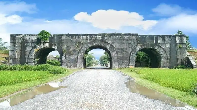 Miễn phí vé thăm quan Khu di sản thành nhà Hồ 5 wanderlust-tips-mien-phi-ve-tham-quan-thanh-nha-ho-1
