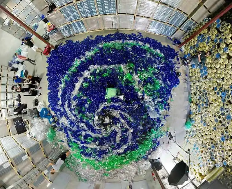 wanderlust-tips-nang-tien-ca-giua-bien-chai-nhua-va-thong-diep-moi-truong-sau-sac-7