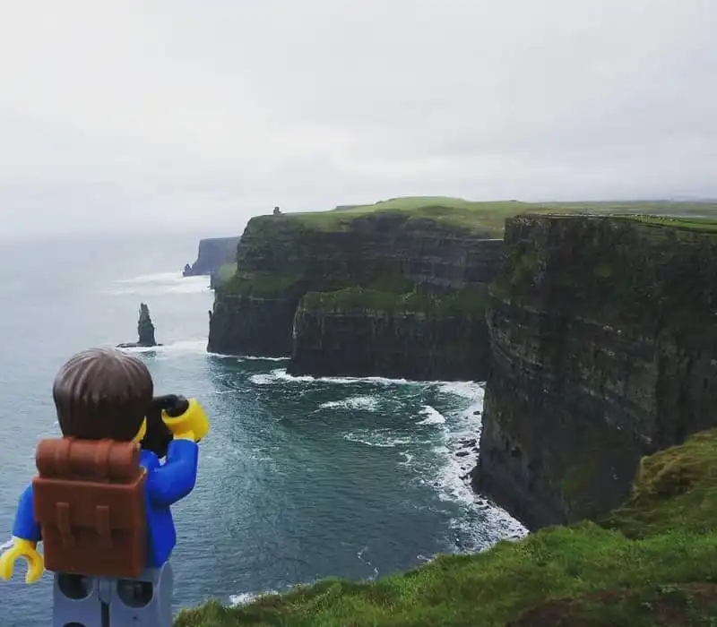 wanderlust-tips-ngo-nghinh-nhan-vat-lego-di-du-lich-khap-the-gioi-17