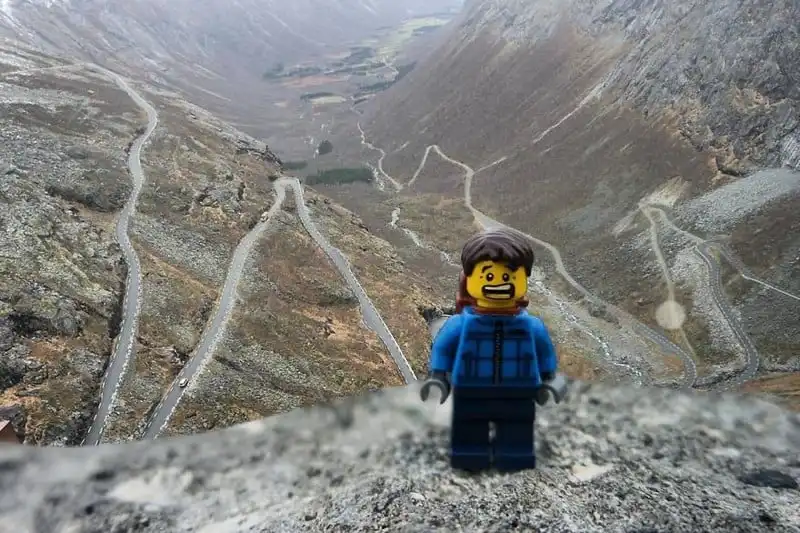 wanderlust-tips-ngo-nghinh-nhan-vat-lego-di-du-lich-khap-the-gioi-18