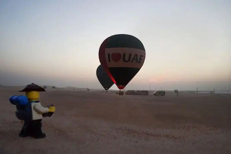 wanderlust-tips-ngo-nghinh-nhan-vat-lego-di-du-lich-khap-the-gioi-32