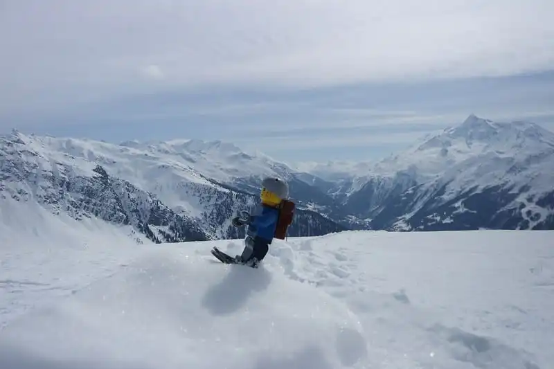 wanderlust-tips-ngo-nghinh-nhan-vat-lego-di-du-lich-khap-the-gioi-6