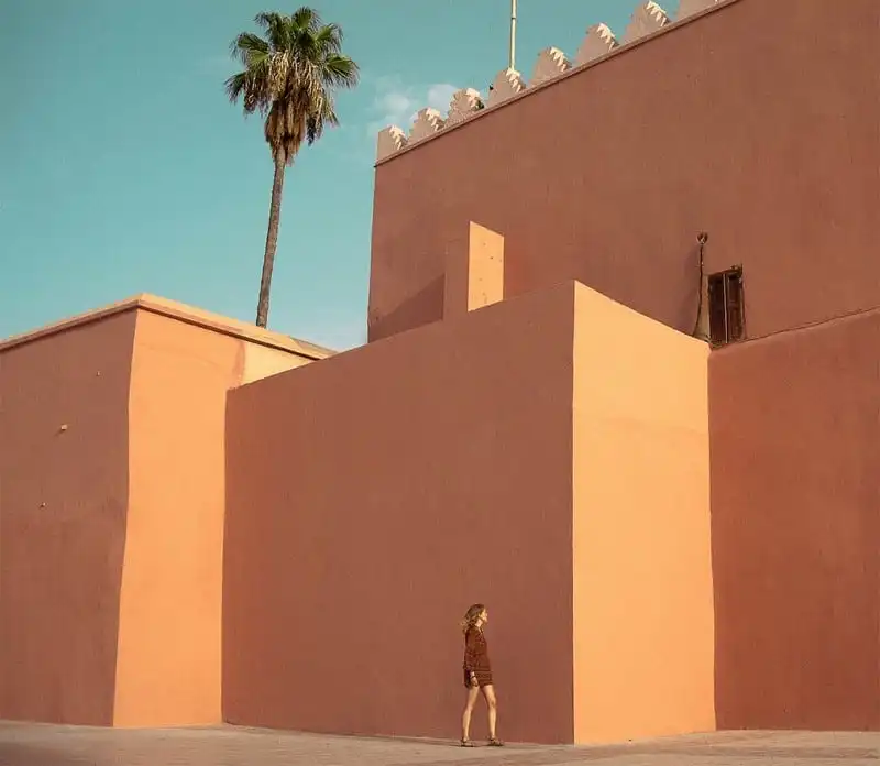 wanderlust-tips-nhung-hinh-anh-dep-nhu-mo-cua-cap-doi-bo-viec-de-di-du-lich-4