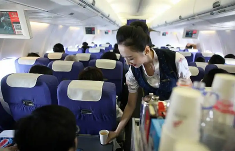 wanderlust-tips-nu-tiep-vien-hang-khong-duoc-binh-chon-dep-nhat-the-gioi-5