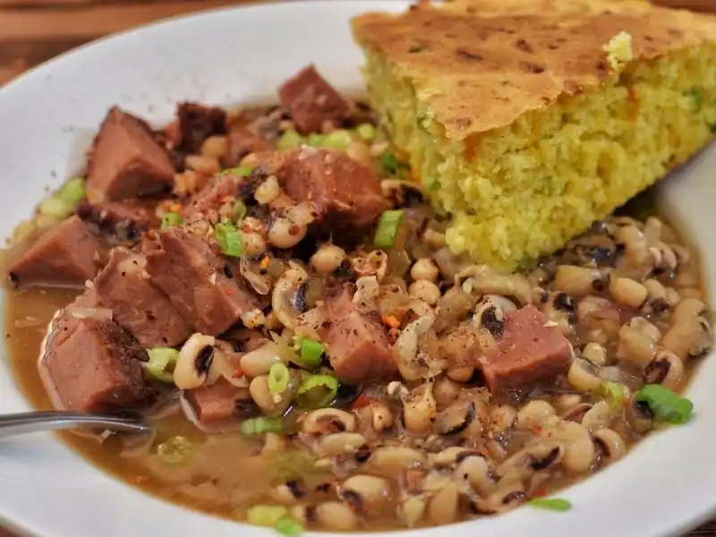 wanderlust-tips-thu-vi-nhung-mon-an-giao-thua-cua-nguoi-dan-khap-the-gioi-5