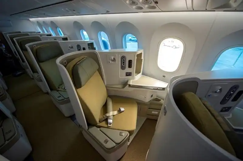 Vietnam Airlines được bình chọn có ghế thương gia đẹp nhất 5 wanderlust-tips-vietnam-airlines-duoc-binh-chon-ghe-thuong-gia-dep-nhat-1