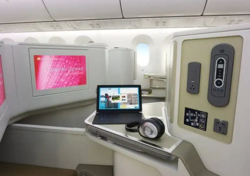 Vietnam Airlines được bình chọn có ghế thương gia đẹp nhất 6 wanderlust-tips-vietnam-airlines-duoc-binh-chon-ghe-thuong-gia-dep-nhat-2