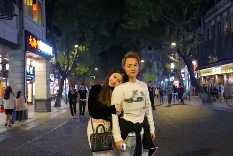 wanderlust-tips-vo-chong-dang-khoi-me-met-am-thuc-quang-chau-11