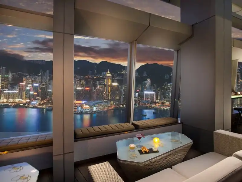 wanderlust_tips_21_quan_bar_co_view_dep_nhat_the_gioi_2