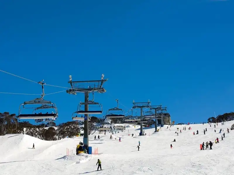 wanderlust_tips_25_ngon_nui_ly_tuong_cho_truot_tuyet_mua_dong_11