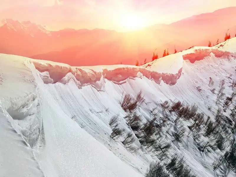 wanderlust_tips_25_ngon_nui_ly_tuong_cho_truot_tuyet_mua_dong_15