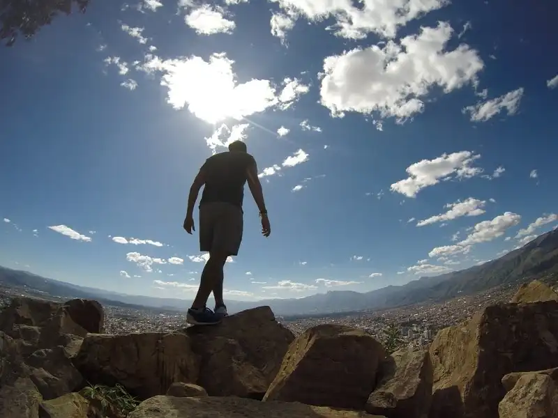 wanderlust_tips_9-dau-hieu-ban-da-di-du-lich-qua-nhieu-6