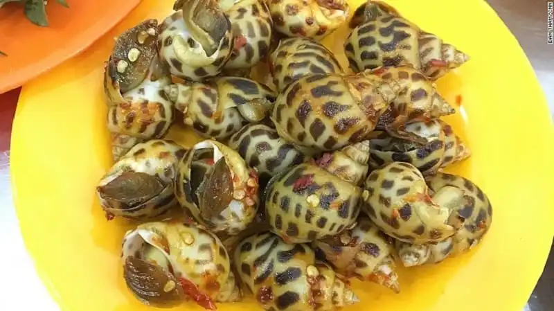 wanderlust_tips_CNN-goi-y-8-mon-an-duong-pho-Sai-Gon (6)