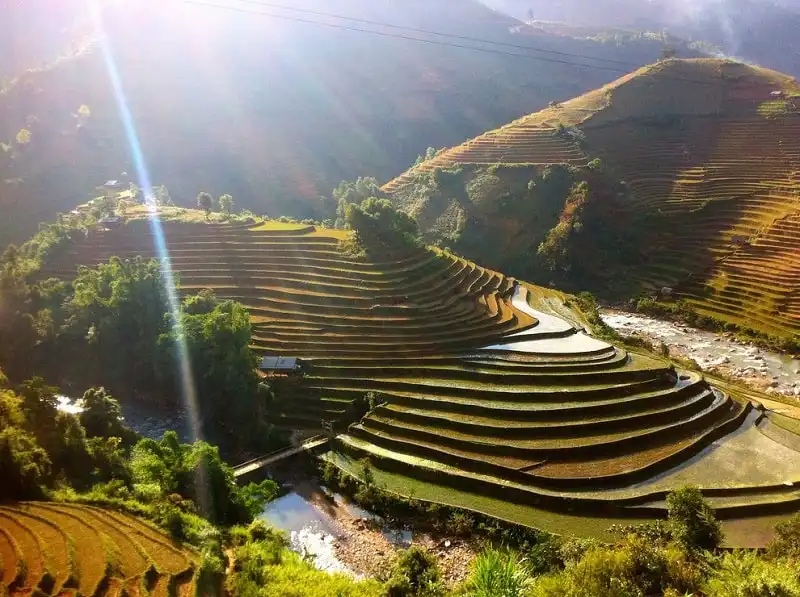 Chiêm ngưỡng 19 bức ảnh ruộng bậc thang đẹp đến nghẹt thở 6 wanderlust_tips_chiem_nguong_19_buc_anh_tuyet_dep_ve_ruong_bac_thang_7