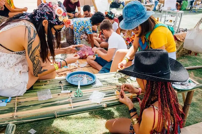 wanderlust_tips_hao-huc-cho-don-le-hoi-Wonderfruit-Thai-Lan-4