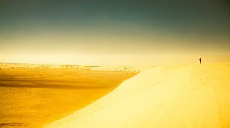 wanderlust tips long lay Qatar 14