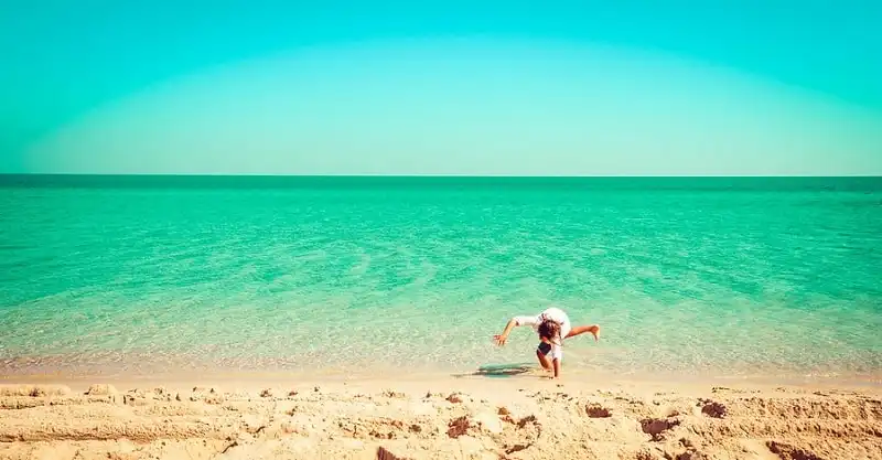 wanderlust tips long lay Qatar 15