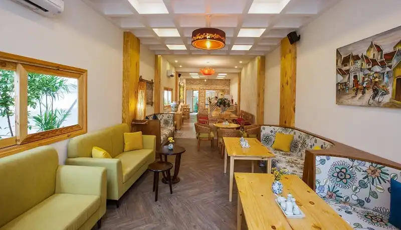 wanderlust_tips_nha_hang_chao_em_3