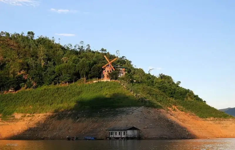 wanderlust_tips_nhung_diem_den_khong_the_bo_qua_hoa_binh_4