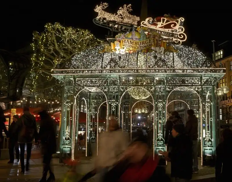 wanderlust_tips_nuoc_duc_ron_rang_mua_le_hoi_15