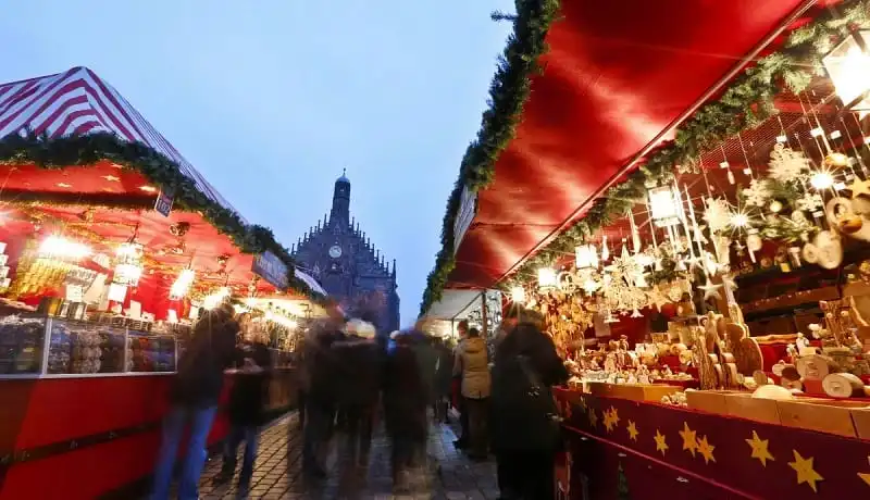 wanderlust_tips_nuoc_duc_ron_rang_mua_le_hoi_7