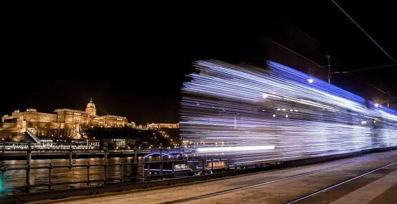 wanderlust_tips_sac_mau_giang_sinh_o_budapest_6