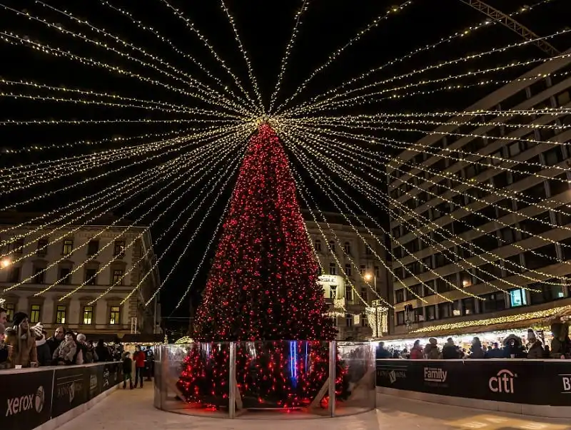 wanderlust_tips_sac_mau_giang_sinh_o_budapest_7