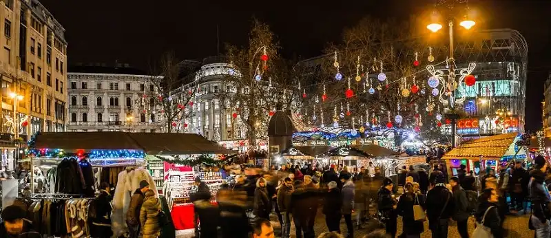 wanderlust_tips_sac_mau_giang_sinh_o_budapest_9