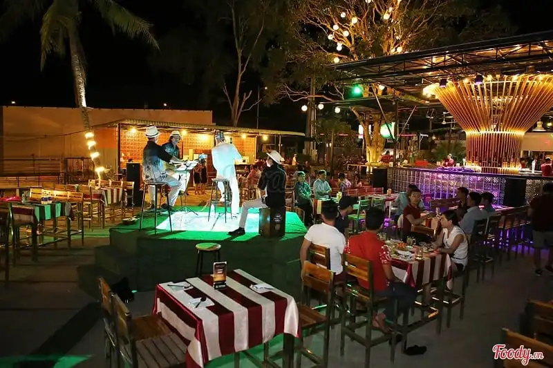 wanderrlust_tips_8_diem_nen_di_buoi_toi_phu_quoc_8