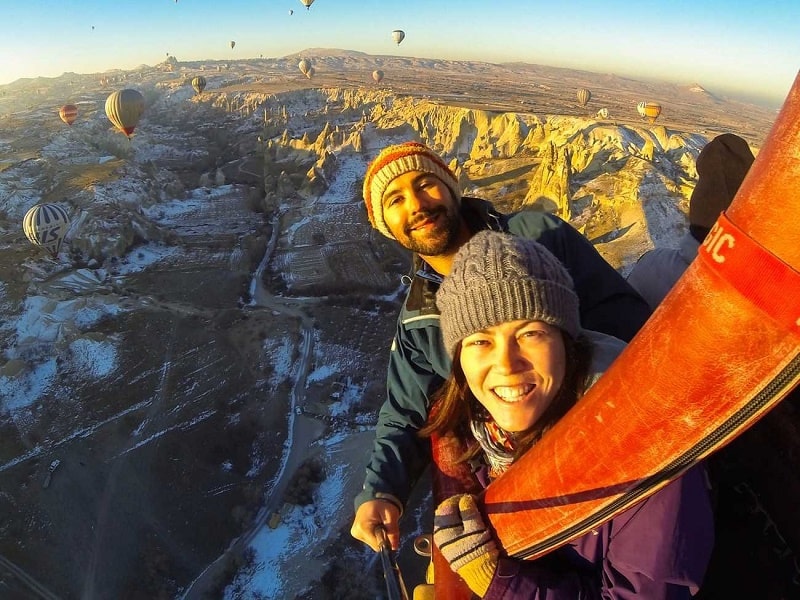 wanderlust tips cap doi kiem 6000 usd chia se cach kiem tien 1
