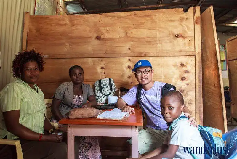 Cuộc sống mưu sinh ở khu ổ chuột Kiberia 9 03wanderlust_tips-cuoc_song_muu_sinh_o_khu_o_chuot_kiberia_11