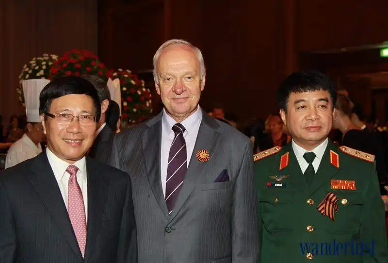 03wanderlust_tips_cam_xuc_tet_viet_3