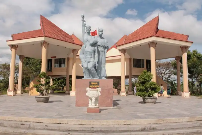 10 điểm du lịch không thể bỏ qua khi tới Kon Tum 13 wanderlust-tips-10-diem-du-lich-khong-the-bo-qua-khi-toi-kon-tum-9