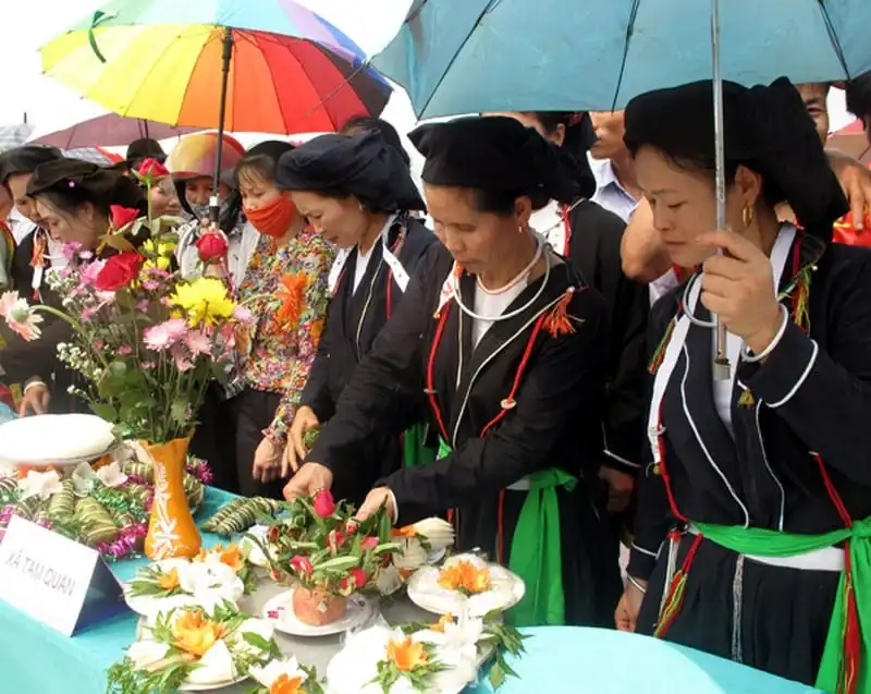 Bánh chưng gật gù trong mâm cỗ ngày Tết của người Sán Dìu 7 wanderlust-tips-banh-chung-gat-gu-trong-mam-co-ngay-tet-cua-nguoi-san-diu-3