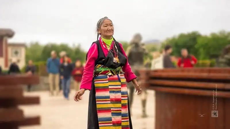 wanderlust-tips-cuoc-song-doi-thuong-o-tay-tang-16