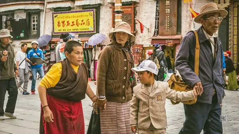 wanderlust-tips-cuoc-song-doi-thuong-o-tay-tang-23